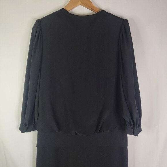 Edith Strauss Elegant Black and White Wrap Front Dress - Picture 12 of 16